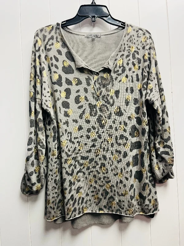 Premium long sleeve Top Long Sleeve By tempo paris In Grey, Size: S