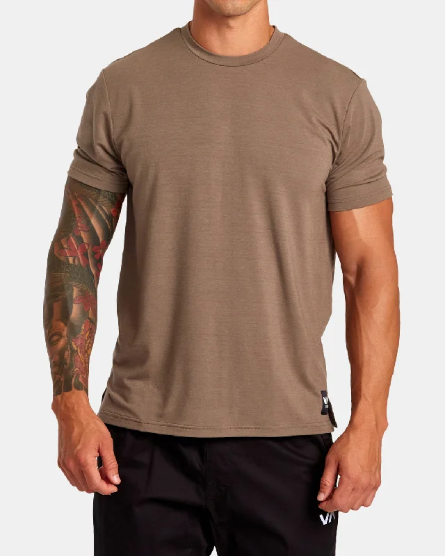 Relaxed-fit VA Sport Balance Technical Training Tee - Mushroom