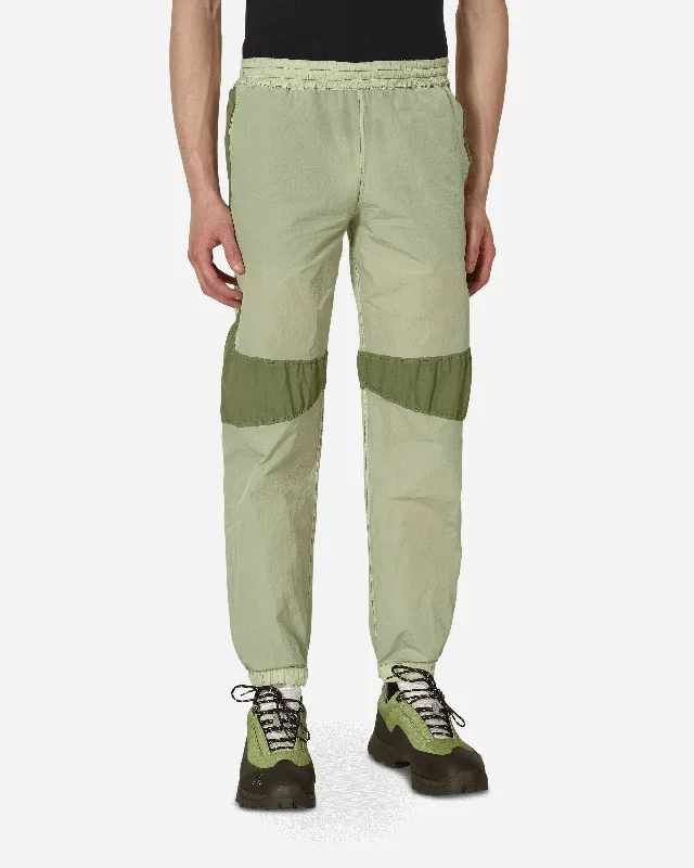 Printed pants Is Pants Green